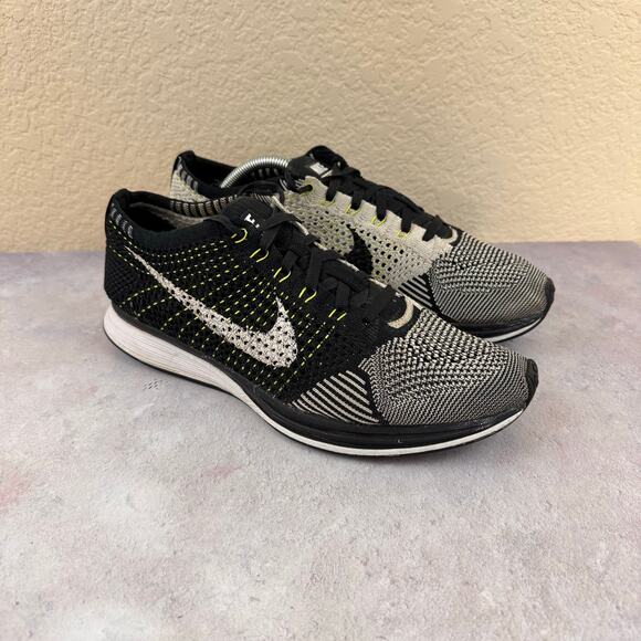 Nike Flyknit Racer 526628-011 Men's 9 Running Shoes Black White Volt Sneakers - Picture 2 of 16